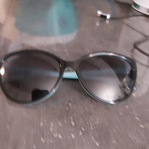 Tiffanys Victoria Sunglasses